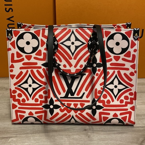 Louis Vuitton Crafty Limited Edition Onthego GM Bag - Picture 5 of 9